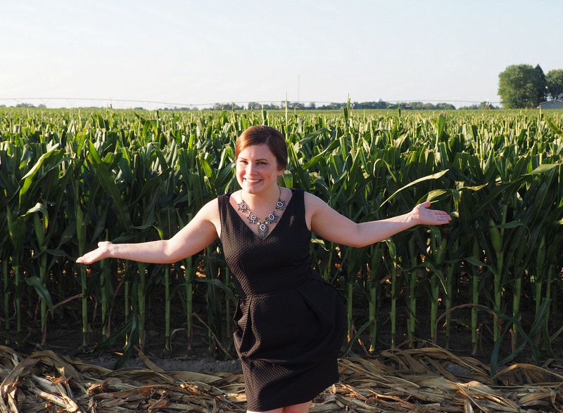 Jessica in front of the corn field 2